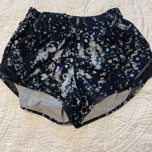 Lululemon Hotty Hot shorts